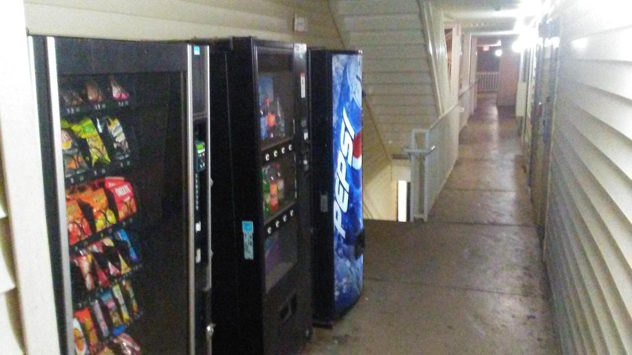 Intown Suites Extended Stay Birmingham Al - Lakeshore Parkway エクステリア 写真